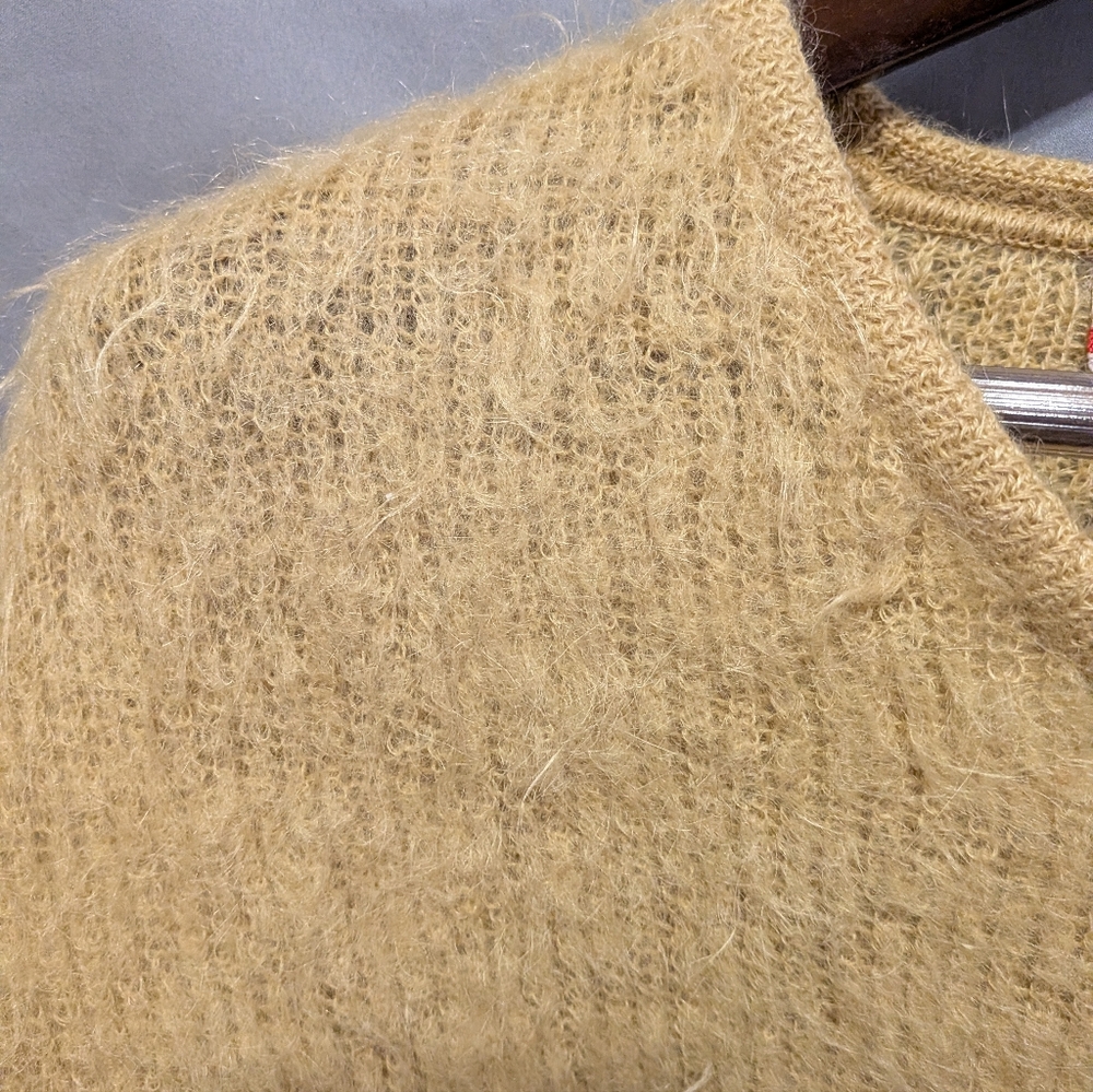Cobain Style Vintage 60s Fuzzy MOHAIR Mens V-Neck Sweater By JANTZEN XL-XXL - Picture 3 of 7